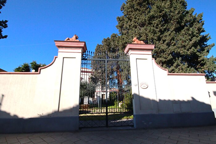 Casa con 6 locali in vendita in Via Vittorio Emanuele, Pula