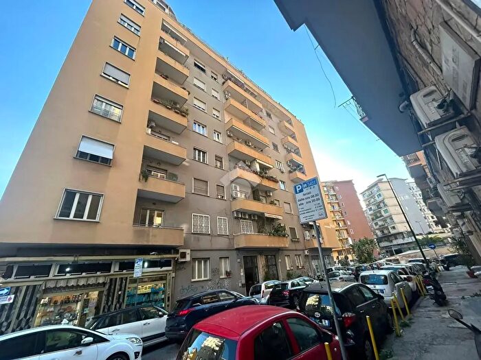 Appartamento quadrilocale in vendita in Via Ierace, Napoli