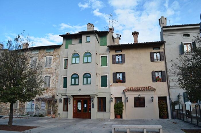 Appartamento trilocale in vendita in Grado