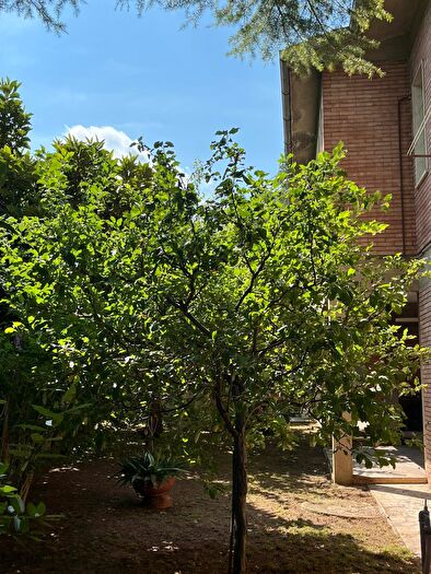 Casa con 7 locali in vendita in Poggibonsi