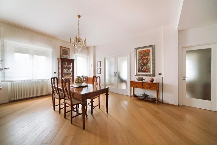 Appartamento con 9 locali in vendita in Via Privata Mario Mascardi, Alassio