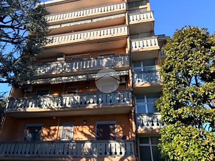 Appartamento trilocale in vendita in Via Beatrice dEste, Rho