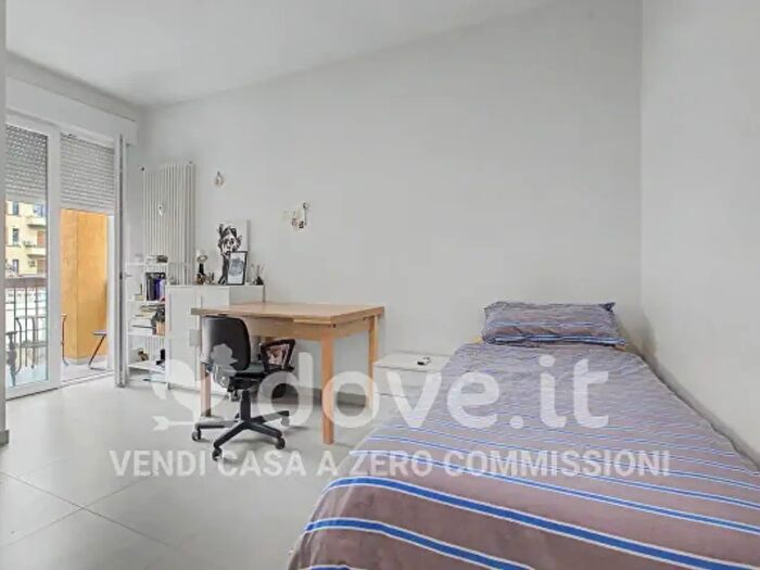 Appartamento trilocale in vendita in Via Antonio Pasinetti, Milano