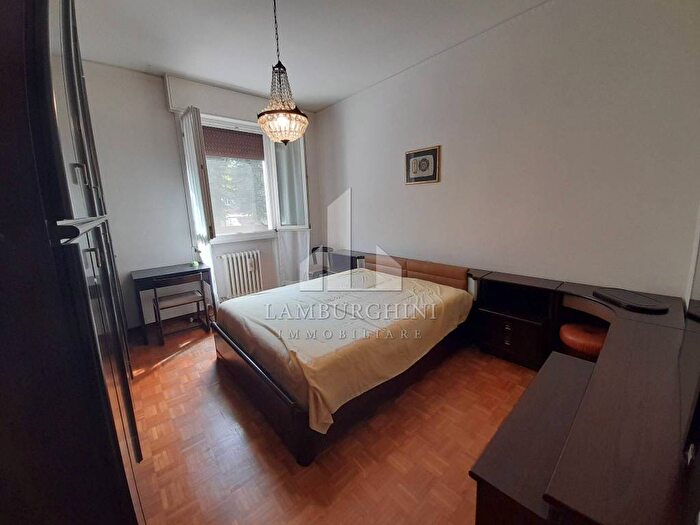 Appartamento quadrilocale in affitto in Via Teofrasto Paracelso, Via Pomposa, Ferrara