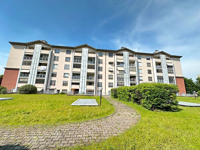 Appartamento bilocale in vendita in Piazza Schuster, Pioltello