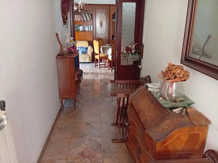 Appartamento con 5 locali in vendita in Pisa