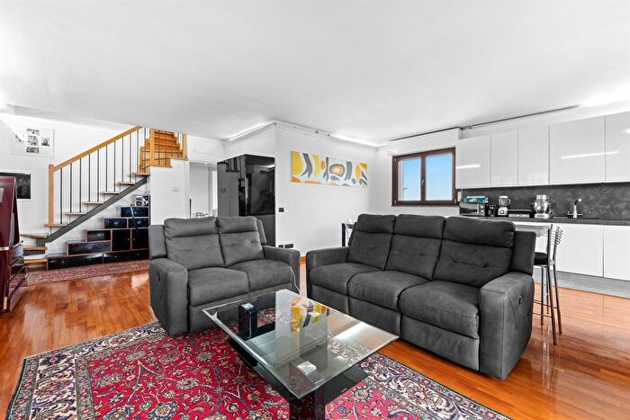 Appartamento quadrilocale in vendita in Via Don Francesco Beniamino della Torre, Milano