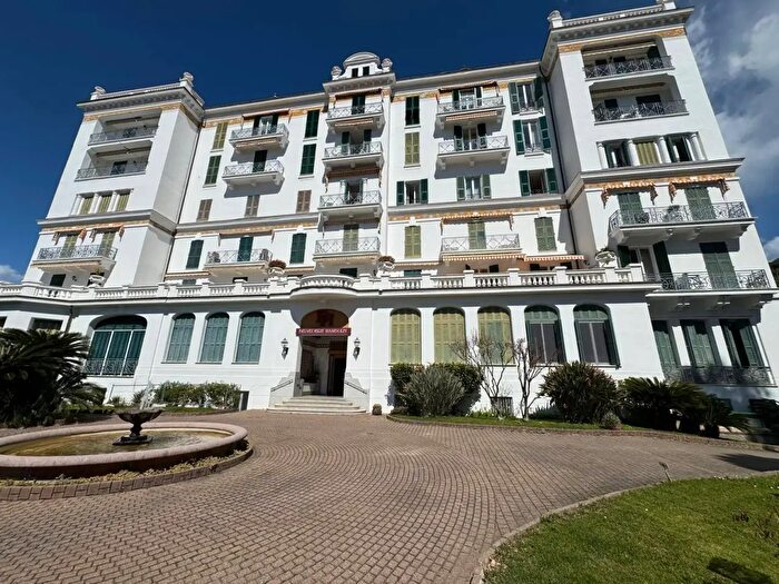 Appartamento bilocale in vendita in Via Romana, Bordighera