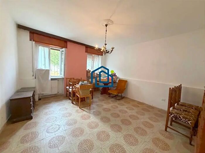 Casa con 5 locali in vendita in Via Francesco d'Assisi, Arluno