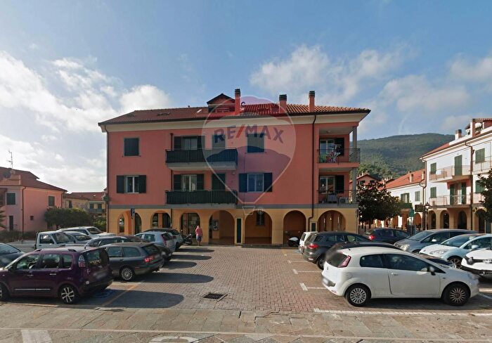 Appartamento bilocale in vendita in Via Molineri, Andora