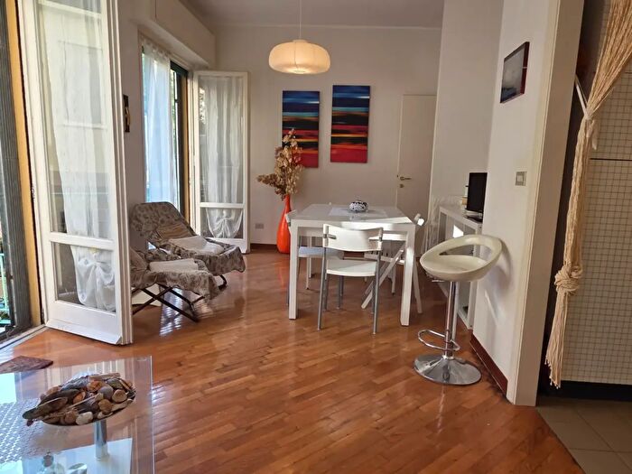 Appartamento trilocale in vendita in Via Punta Seglio, Rapallo