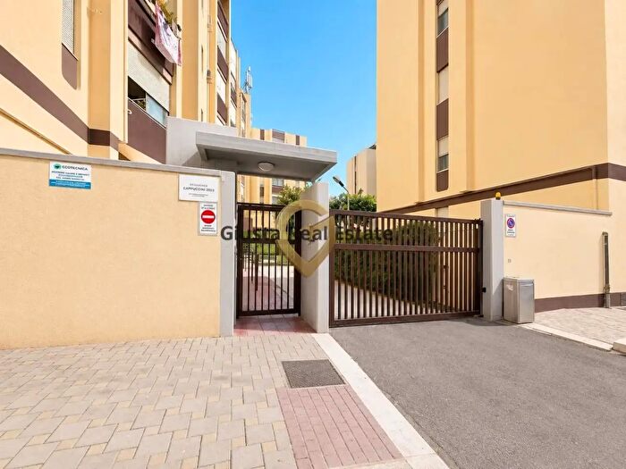 Appartamento quadrilocale in vendita in Via Pola, Brindisi