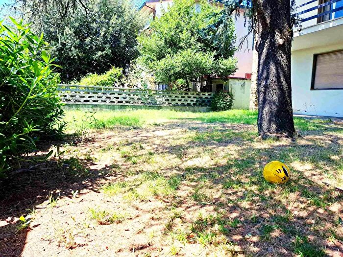 Casa con 10 locali in vendita in Empoli