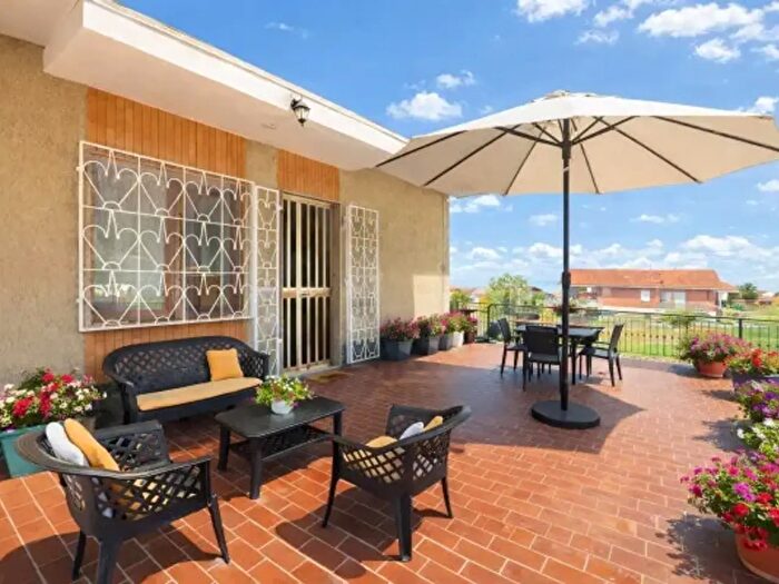 Appartamento con 5 locali in vendita in Via della Valle, Sanfre