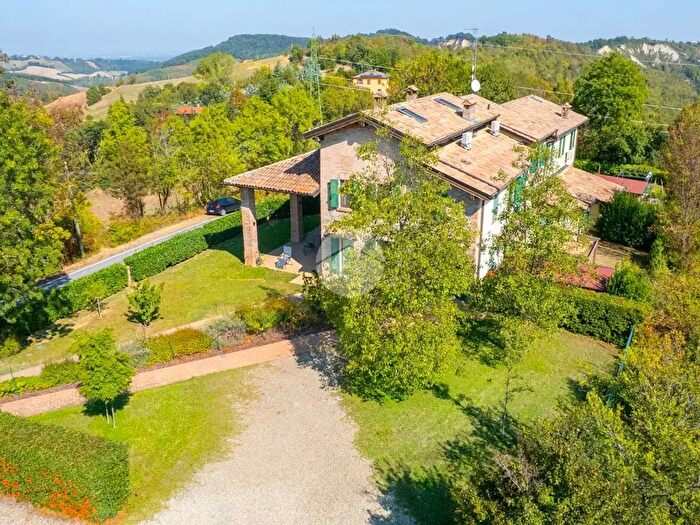 Casa quadrilocale in vendita in Via Maiatico, Sala Baganza