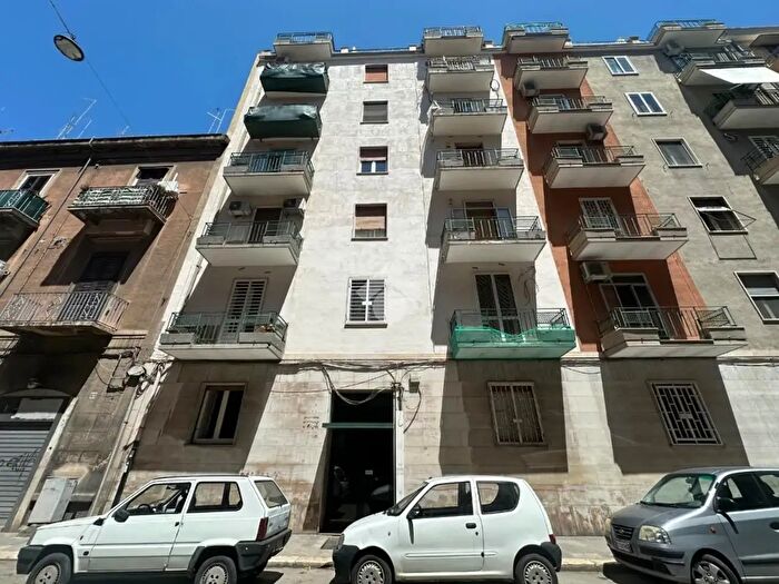 Appartamento quadrilocale in vendita in Via Scipione Crisanzio, Bari