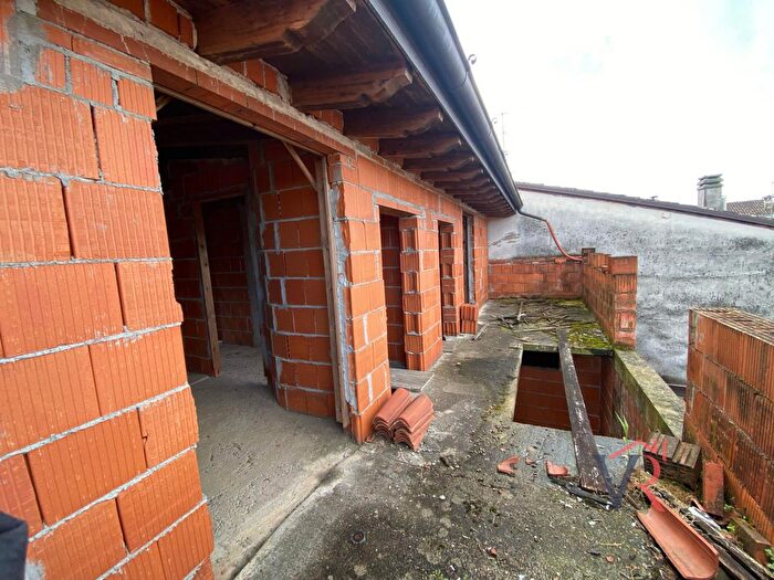 Casa in vendita in Dello