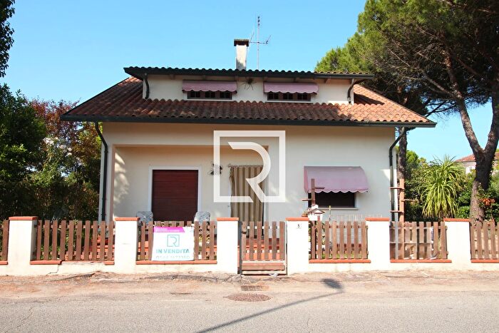 Casa trilocale in vendita in Beneficio II Tronco Cervia, Cervia