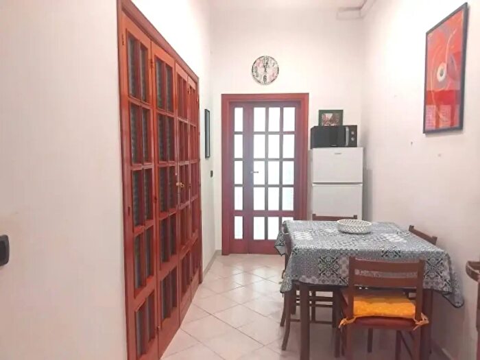 Appartamento trilocale in affitto in Via San Mattia, Napoli