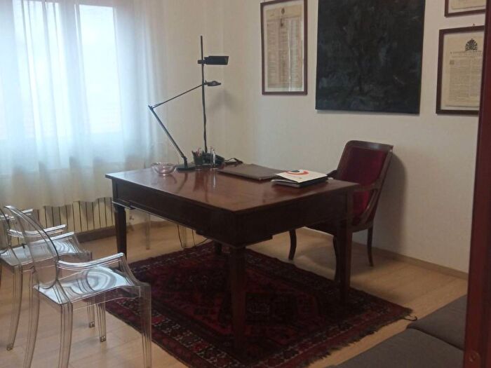 Casa quadrilocale in affitto in Corso Dante Alighieri, Corso Dante, Asti