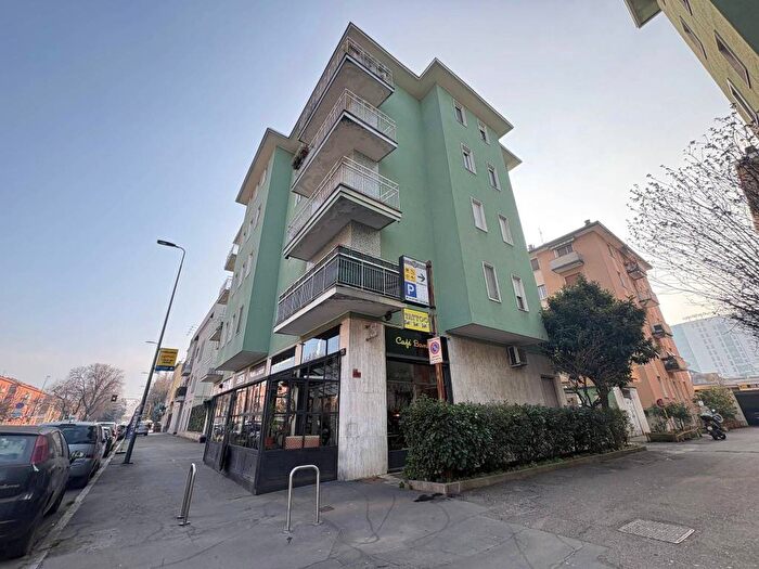 Appartamento bilocale in affitto in Via Angelo Inganni, Inganni, Milano