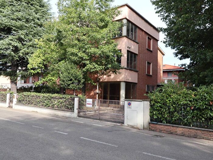 Casa con 6 locali in vendita in Via Achille Grandi, Centro, Vignola