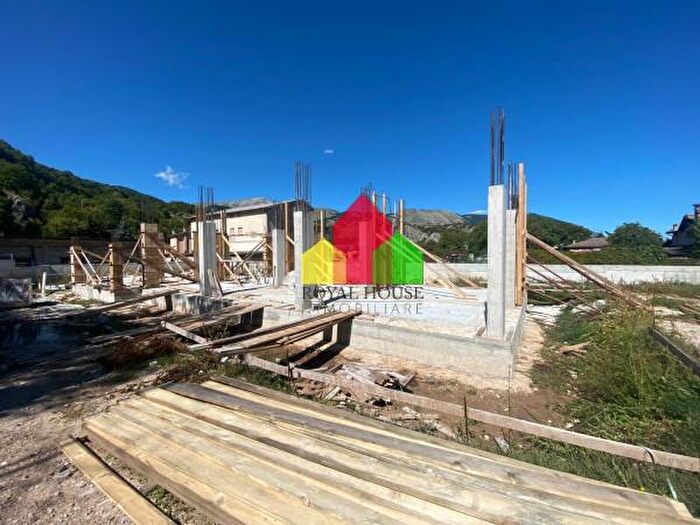 Casa trilocale in vendita in Via del Lago, Alfedena