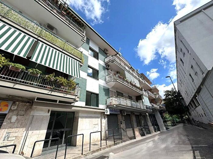 Appartamento bilocale in vendita in Via Paolo Grimaldi, Napoli