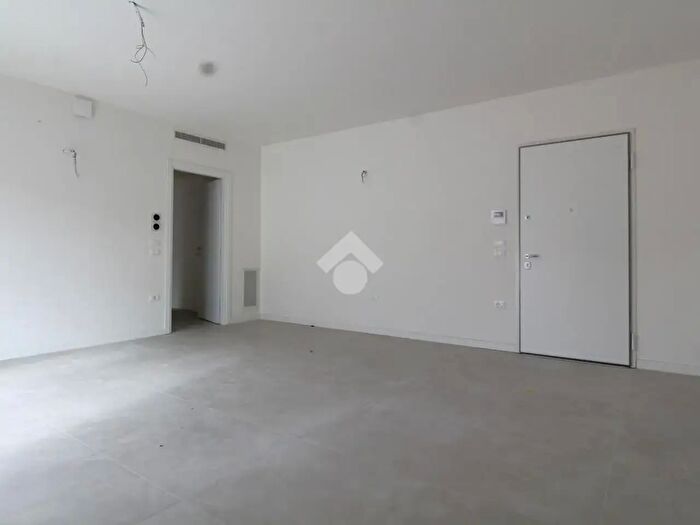 Appartamento trilocale in affitto in Via Fusinato, Arzignano