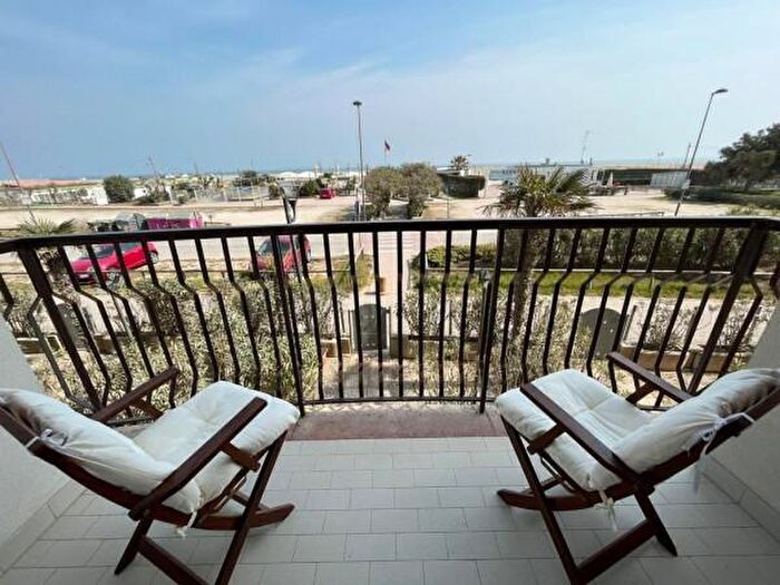 Appartamento trilocale in vendita in Viale dei Lecci, Comacchio