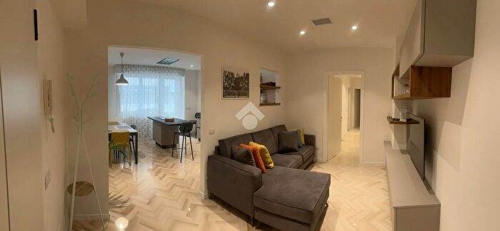 Appartamento quadrilocale in vendita in Piazza Luigi Ferrari, Rimini