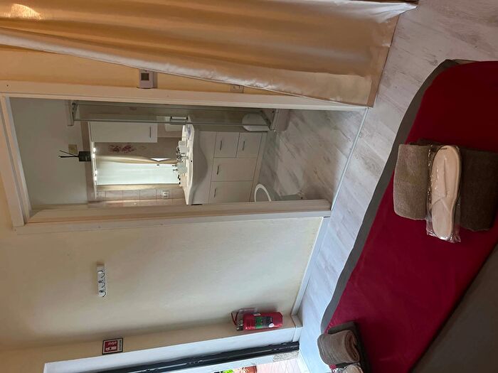 Appartamento monolocale in affitto in Via San Antonio, Locate Varesino