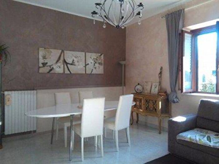 Casa con 6 locali in affitto in Via Fontana dellOste, Centro, Colleferro