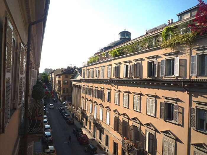 Appartamento bilocale in affitto in via dei Mille, Via della Rocca, Torino