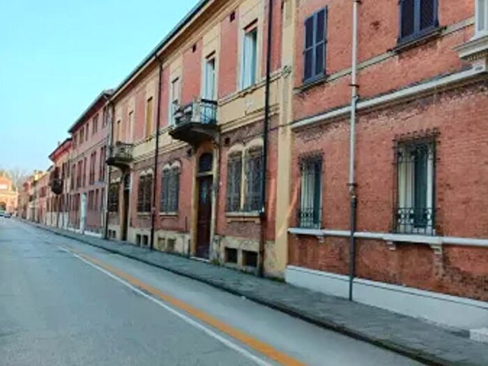 Appartamento trilocale in affitto in Ferrara