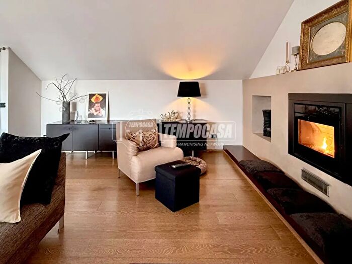 Appartamento quadrilocale in vendita in Via Molinello, Missaglia