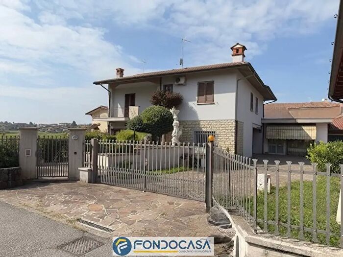Casa con 5 locali in vendita in Via Roma, Brandico