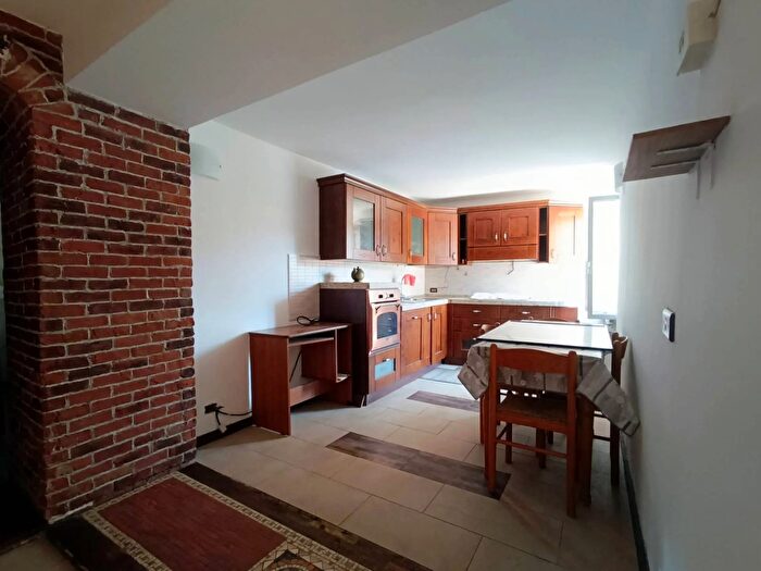 Appartamento con 5 locali in vendita in Via Molinetto di Voltri, Genova