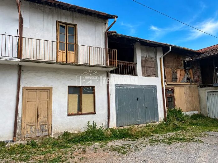 Casa bilocale in vendita in Via Cesare Battisti, Cirimido