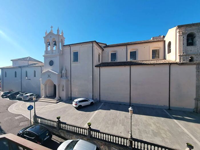 Appartamento con 7 locali in vendita in Via Garibaldi, Borgia