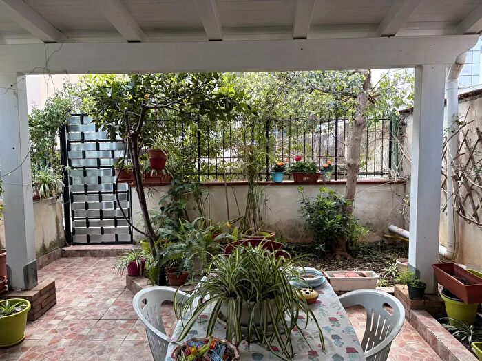 Appartamento trilocale in vendita in Via Giuseppe Sorge, Palermo