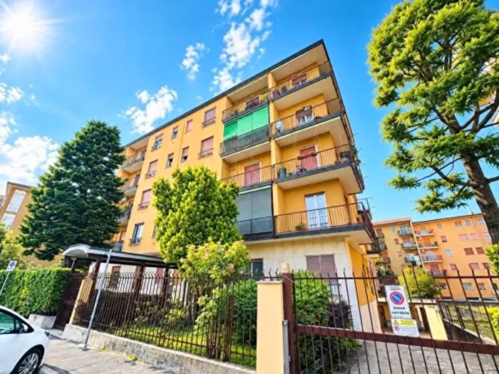 Appartamento bilocale in affitto in Via Macallè, Legnano