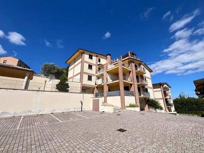 Appartamento trilocale in vendita in Via Cesare Battisti, San Nazzaro