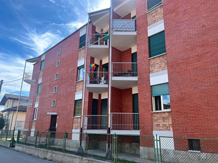 Appartamento quadrilocale in vendita in Via del Santuario, Centro, Leinì