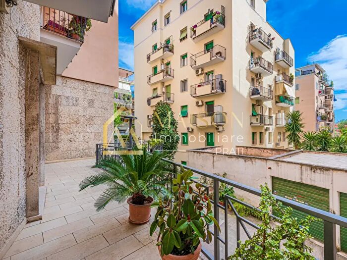 Appartamento bilocale in vendita in Via Fonteiana, Roma