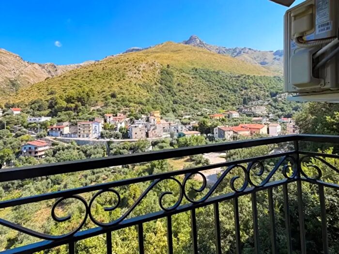 Appartamento bilocale in vendita in Via Castello, Formia