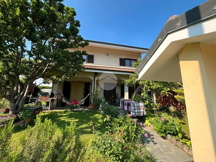 Casa quadrilocale in vendita in Via Cuminalunga, Sangano