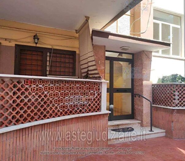 Appartamento bilocale in vendita in Via Colonia, Pomezia