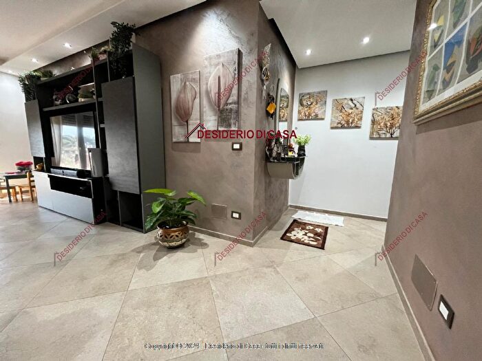 Appartamento trilocale in vendita in Palermo