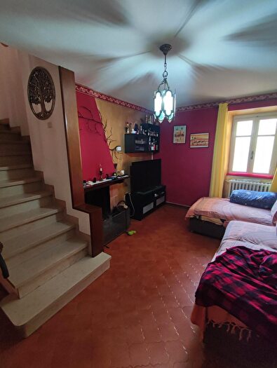 Casa con 7 locali in vendita in Massa